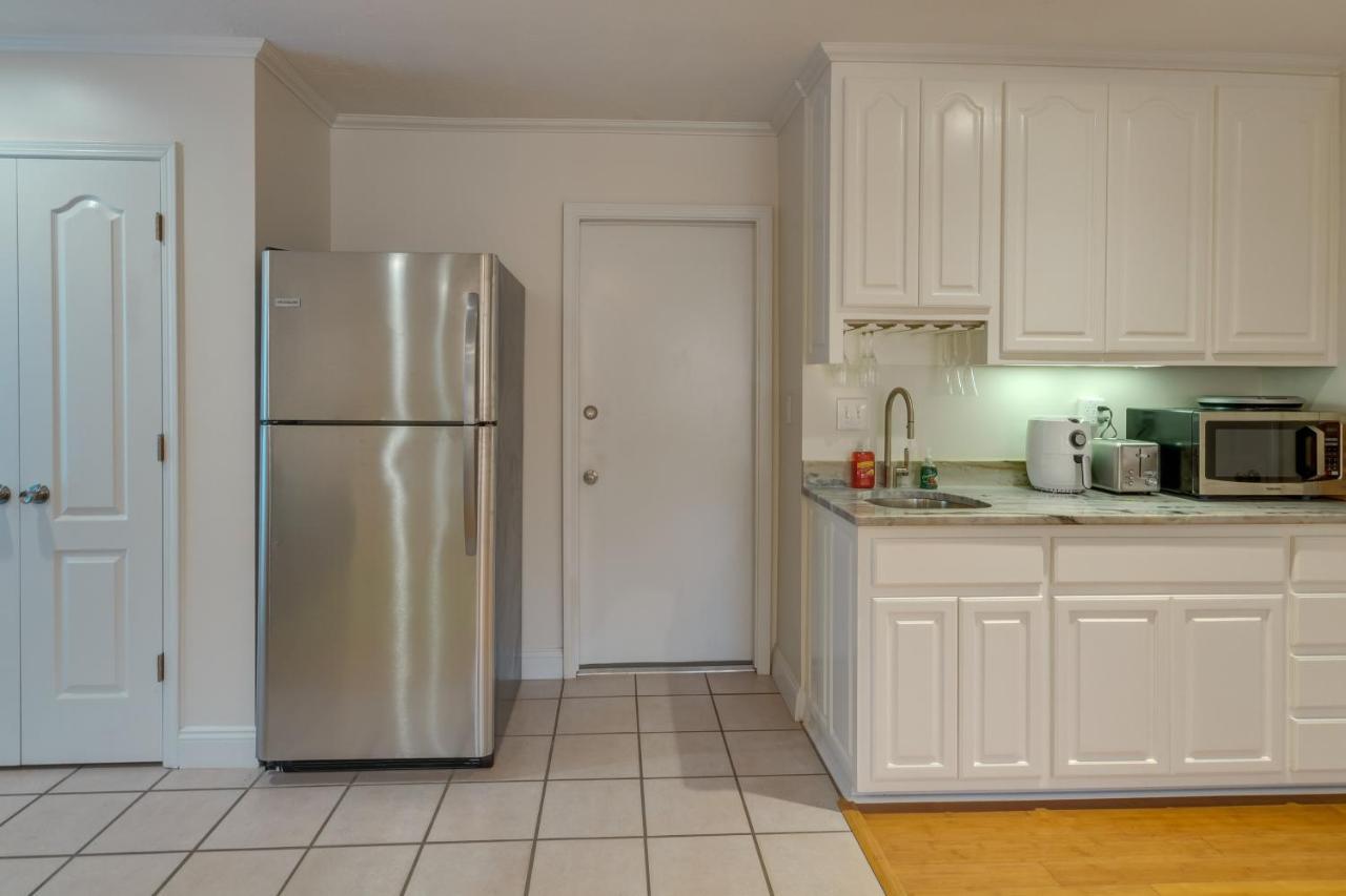 Gulf Breeze Vacation Rental For 2 With Pool Access! Extérieur photo