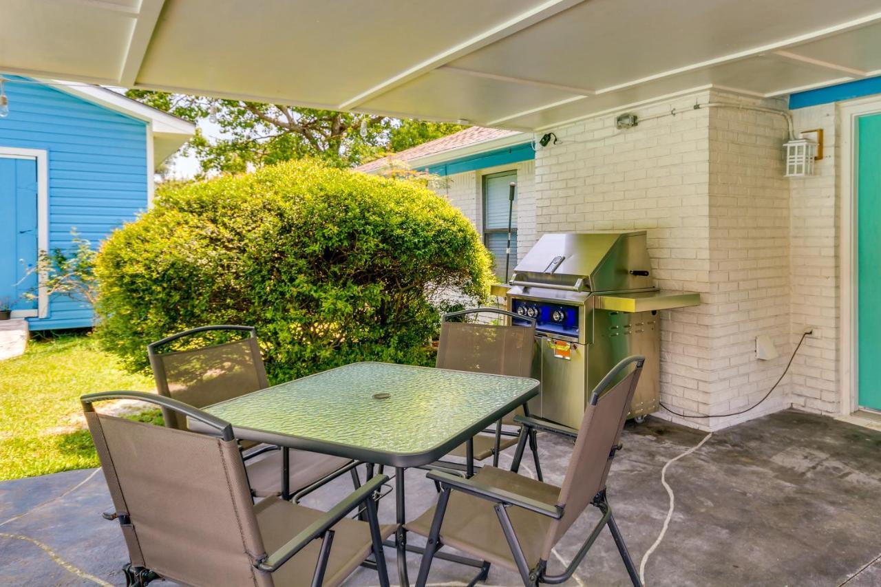 Gulf Breeze Vacation Rental For 2 With Pool Access! Extérieur photo
