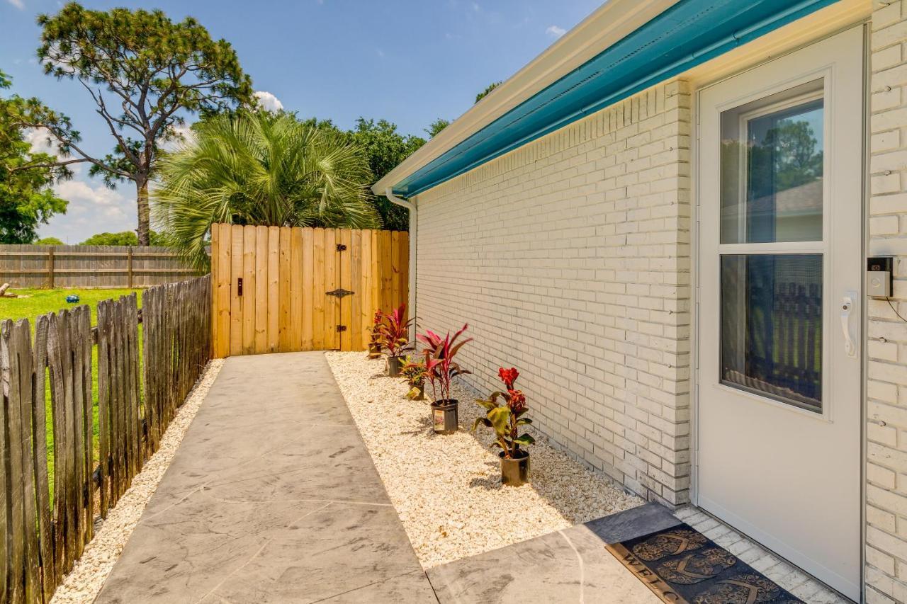 Gulf Breeze Vacation Rental For 2 With Pool Access! Extérieur photo